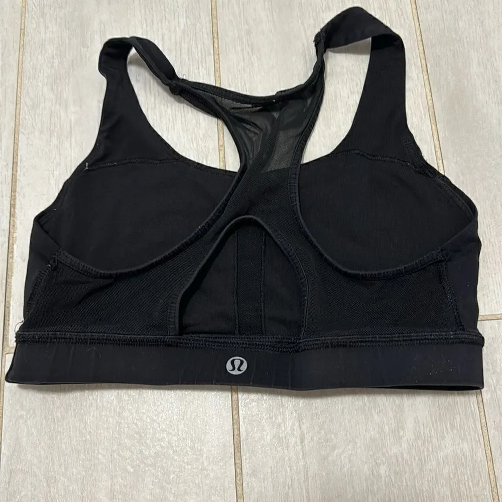 Black lululemon mesh back bra 4
